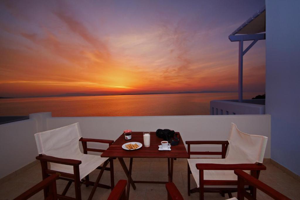 Amarandos Sea View Apartments Vokaria Room photo